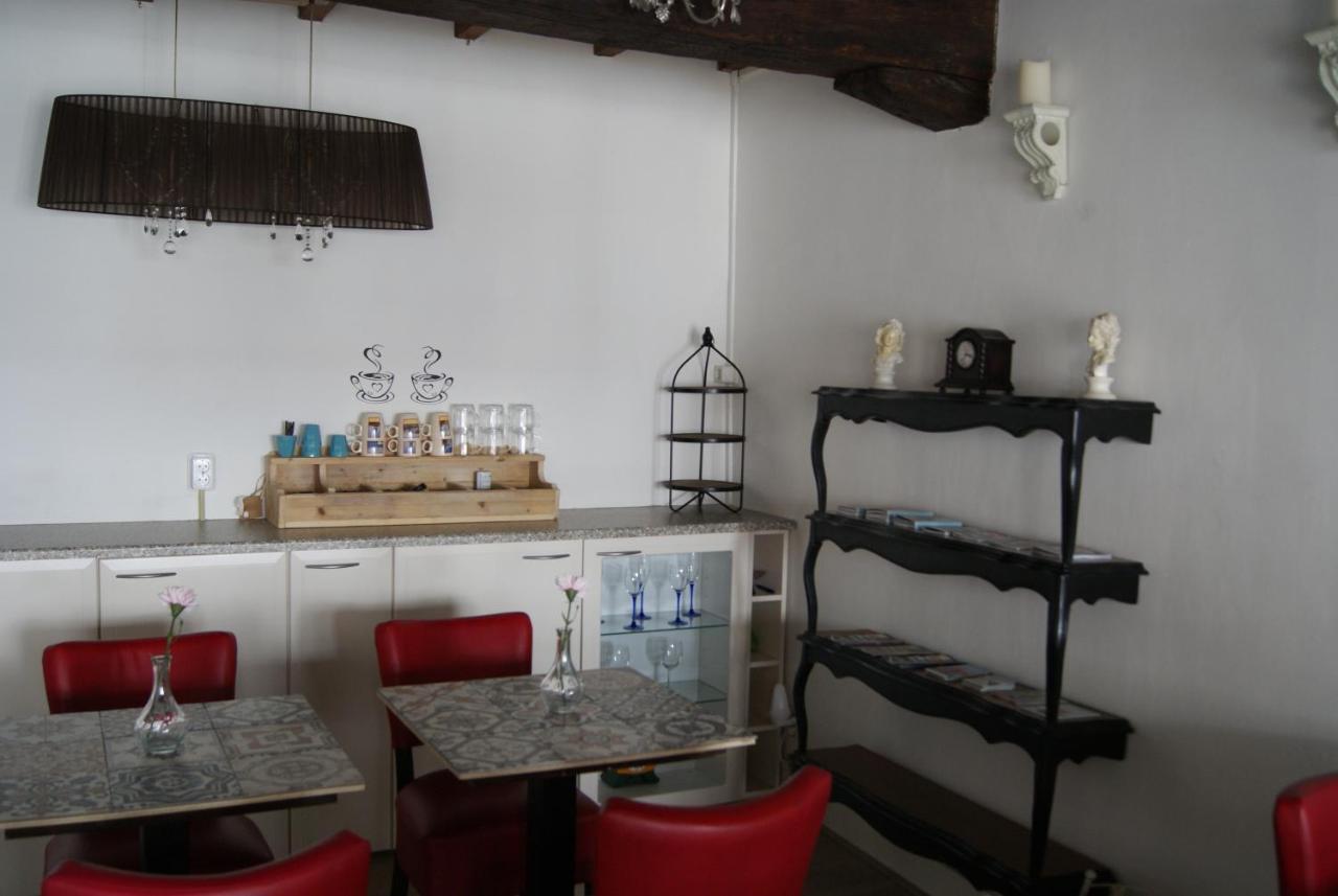 캠펜 De Zevenster "Gevestigd Aan De Winkelstraat" B&B 외부 사진