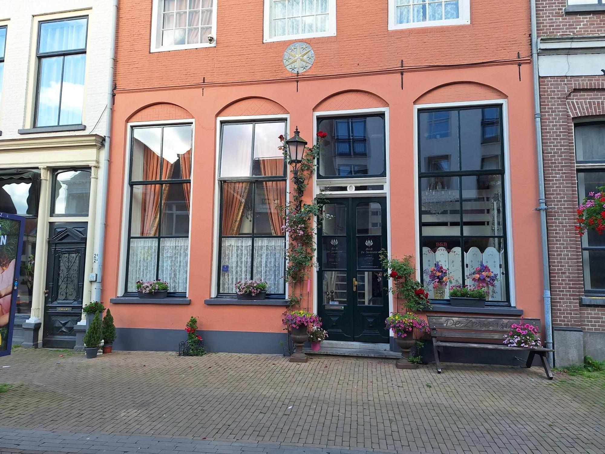 캠펜 De Zevenster "Gevestigd Aan De Winkelstraat" B&B 외부 사진